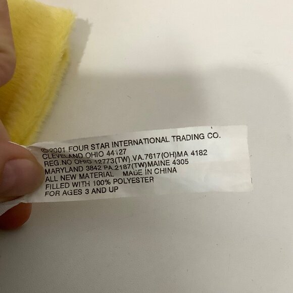 Vtg 2001 Yellow Duck Hand Puppet Plush Toy 9" Four Star International Ages 3+ - Picture 4 of 5